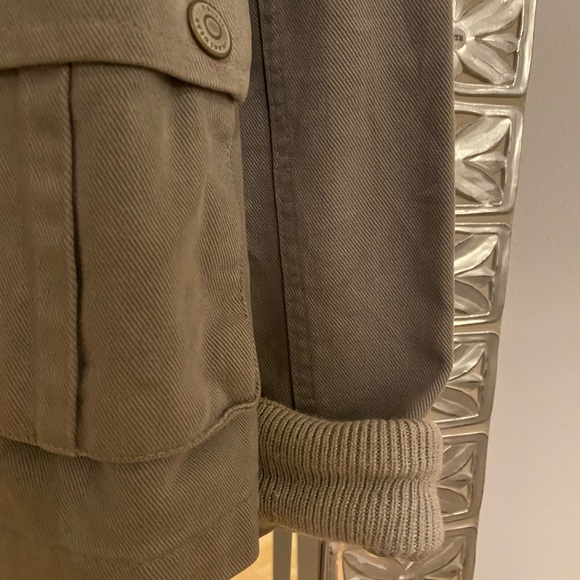 Jacket - Picture 4 of 6